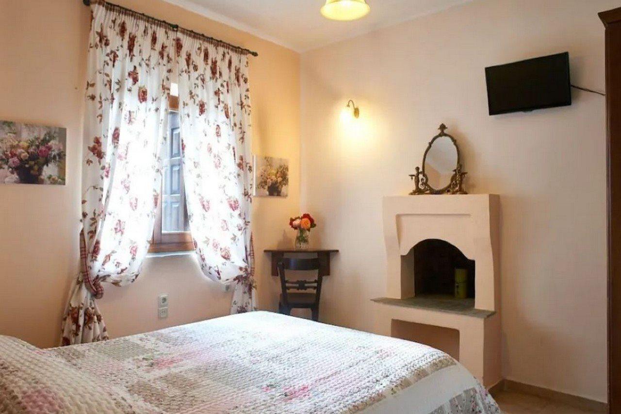 Triantafillies Guesthouse ポルタリア エクステリア 写真