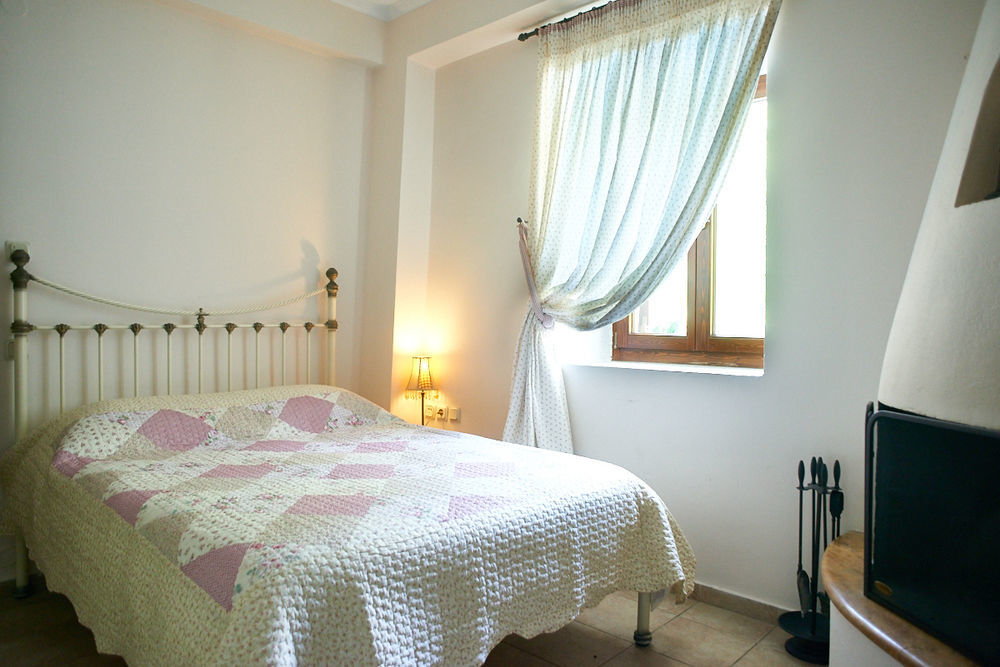 Triantafillies Guesthouse ポルタリア エクステリア 写真