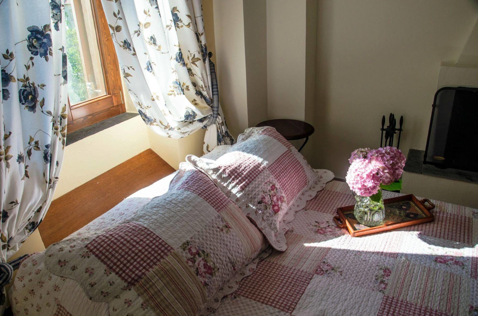 Triantafillies Guesthouse ポルタリア エクステリア 写真