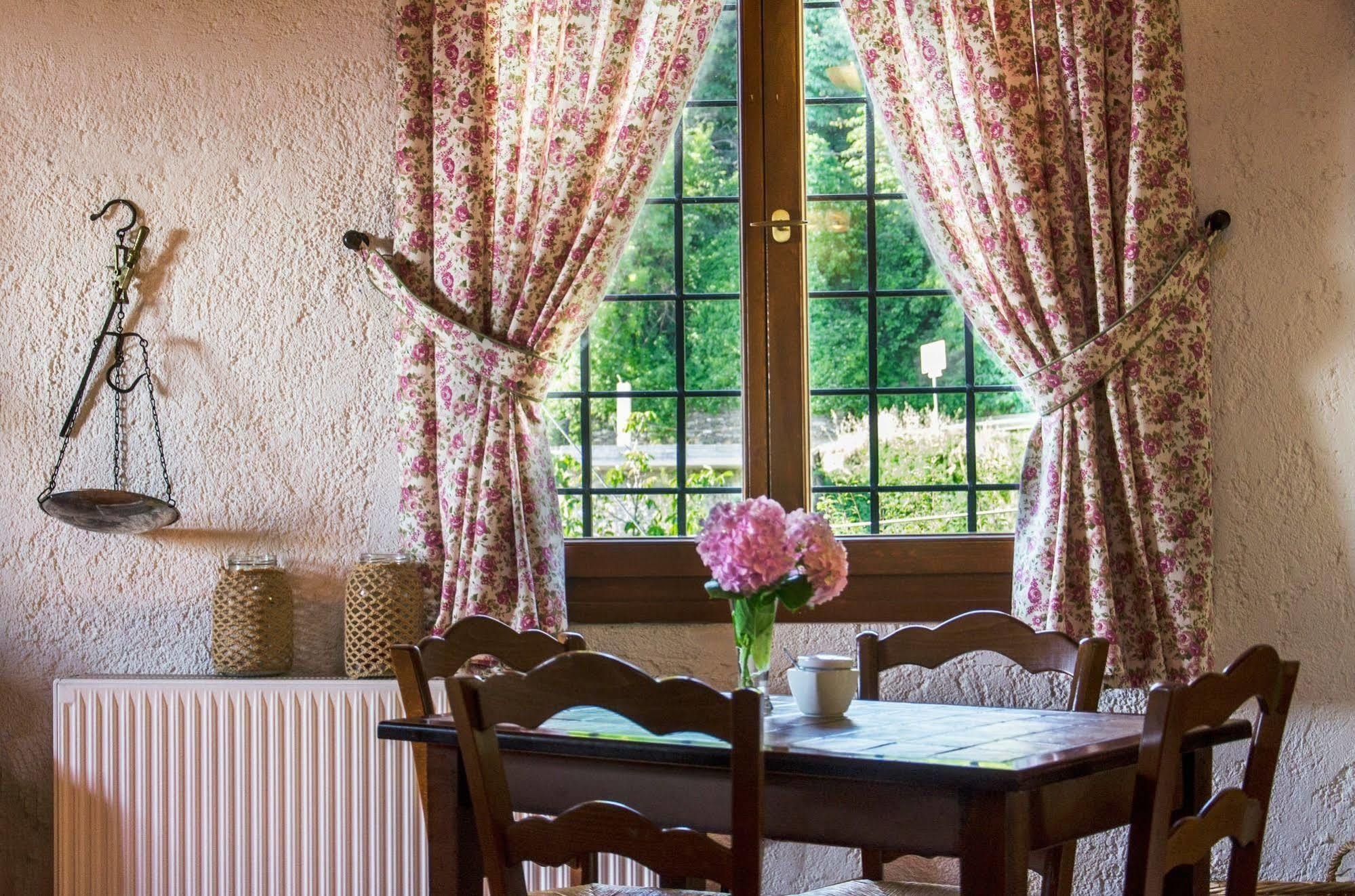 Triantafillies Guesthouse ポルタリア エクステリア 写真