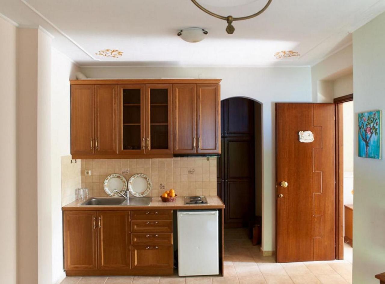 Triantafillies Guesthouse ポルタリア エクステリア 写真