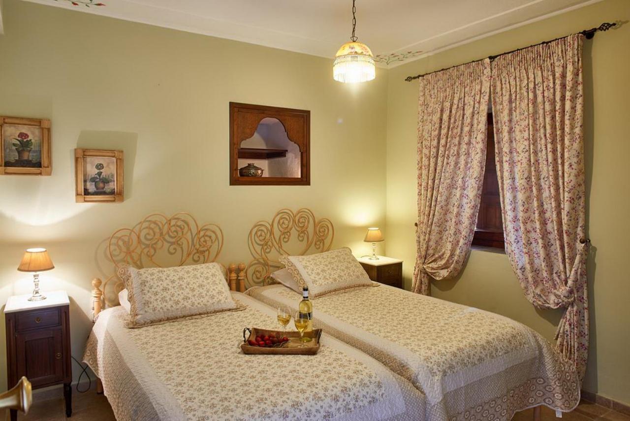 Triantafillies Guesthouse ポルタリア エクステリア 写真