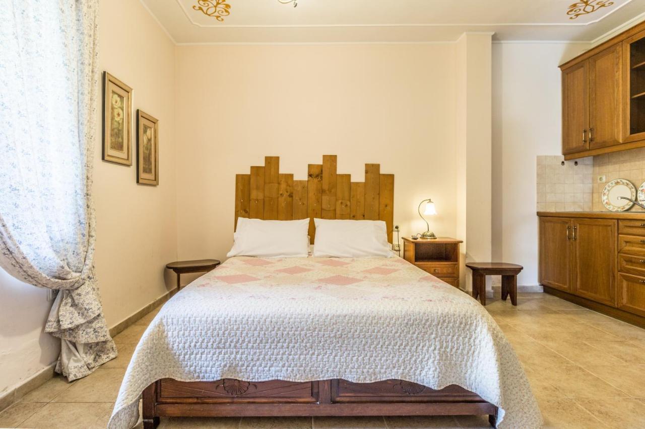 Triantafillies Guesthouse ポルタリア エクステリア 写真